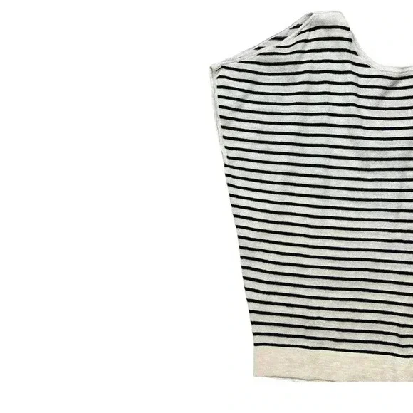 Lilly Pulitzer Cold Shoulder Linen Cotton Striped SweaterSize: S/M - Picture 3 of 7